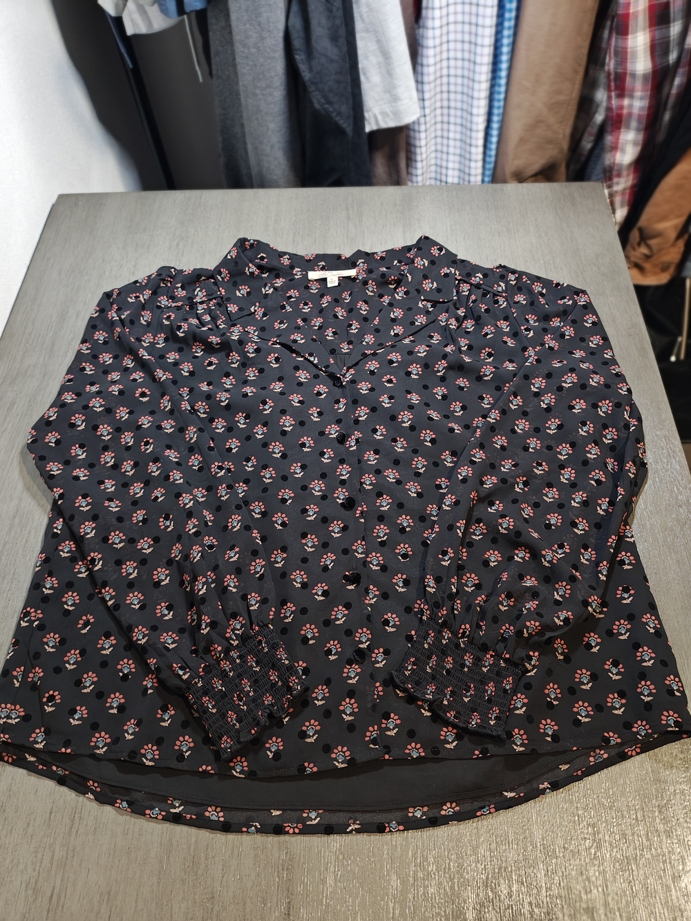 Black Floral V-Neck Long-Sleeve Blouse